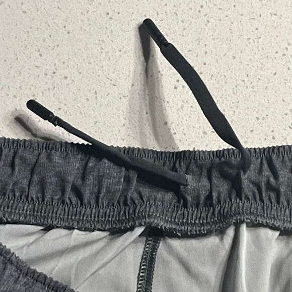 Lululemon Run Casual Athletic Shorts Sz. M - Picture 5 of 8
